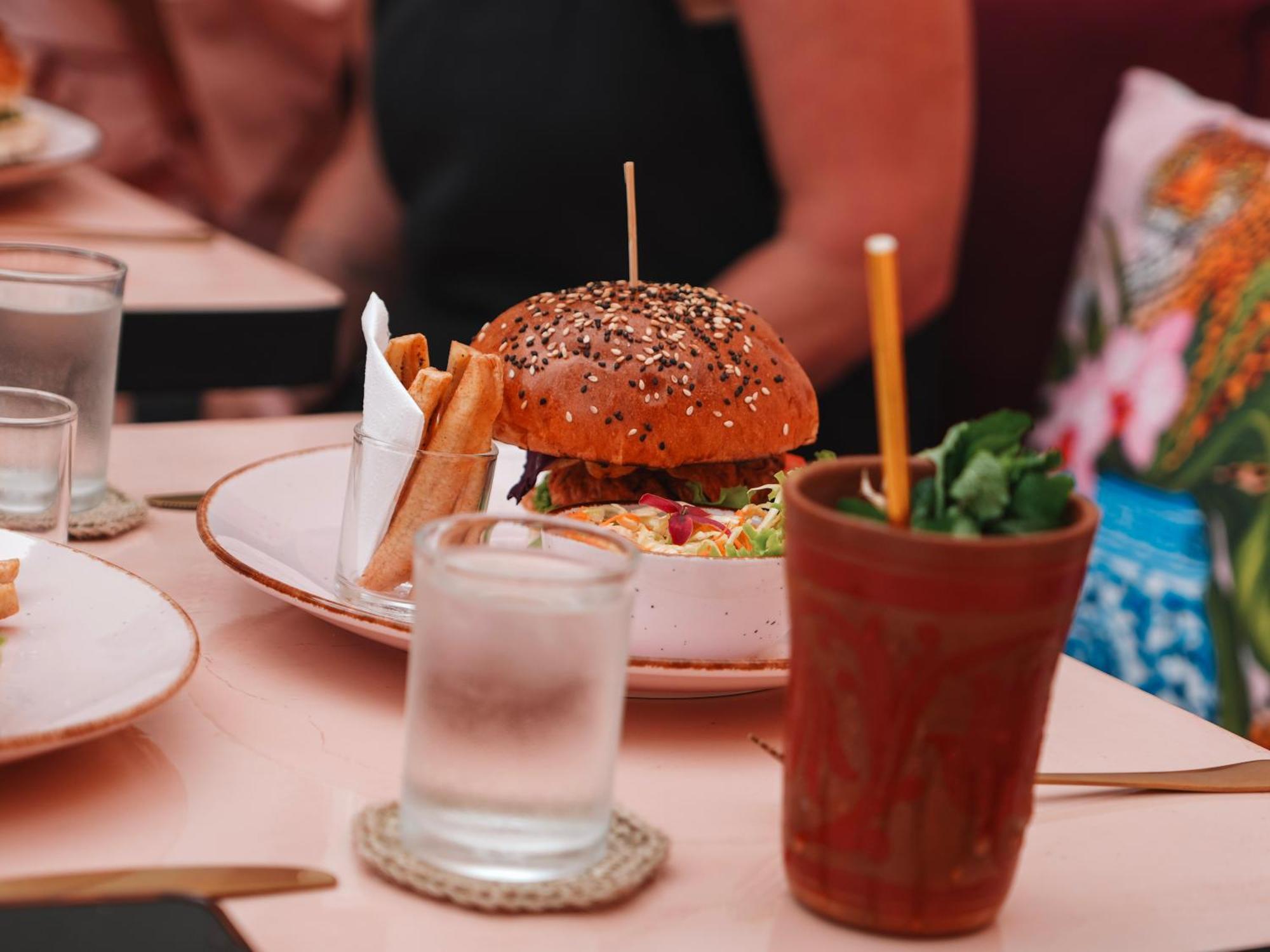阿杭格默 Animals酒店 外观 照片